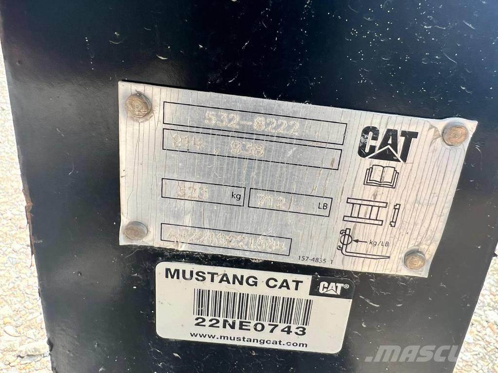 CAT Forks لوادر بعجل