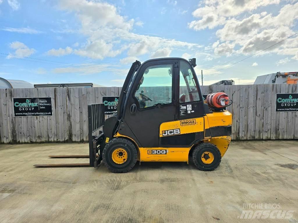 JCB TLT 30 G شاحنات LPG