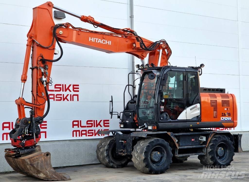 Hitachi ZX 170 W حفارات بعجل