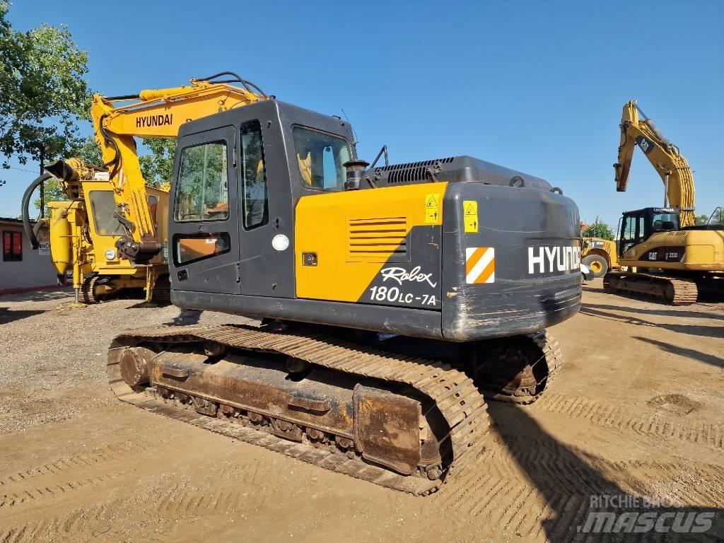 Hyundai R180LC-7 حفارات زحافة