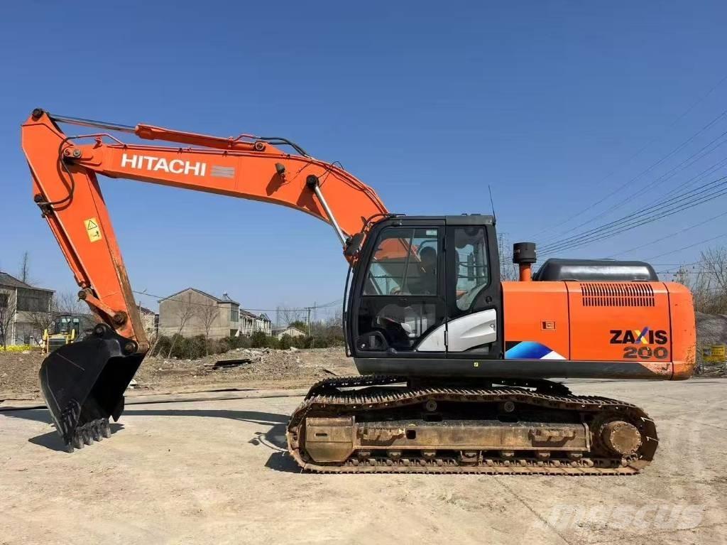 Hitachi ZX 200-5 G حفارات زحافة