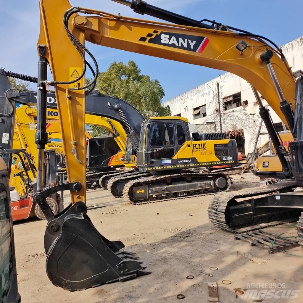 Sany SY 135 C حفارات زحافة