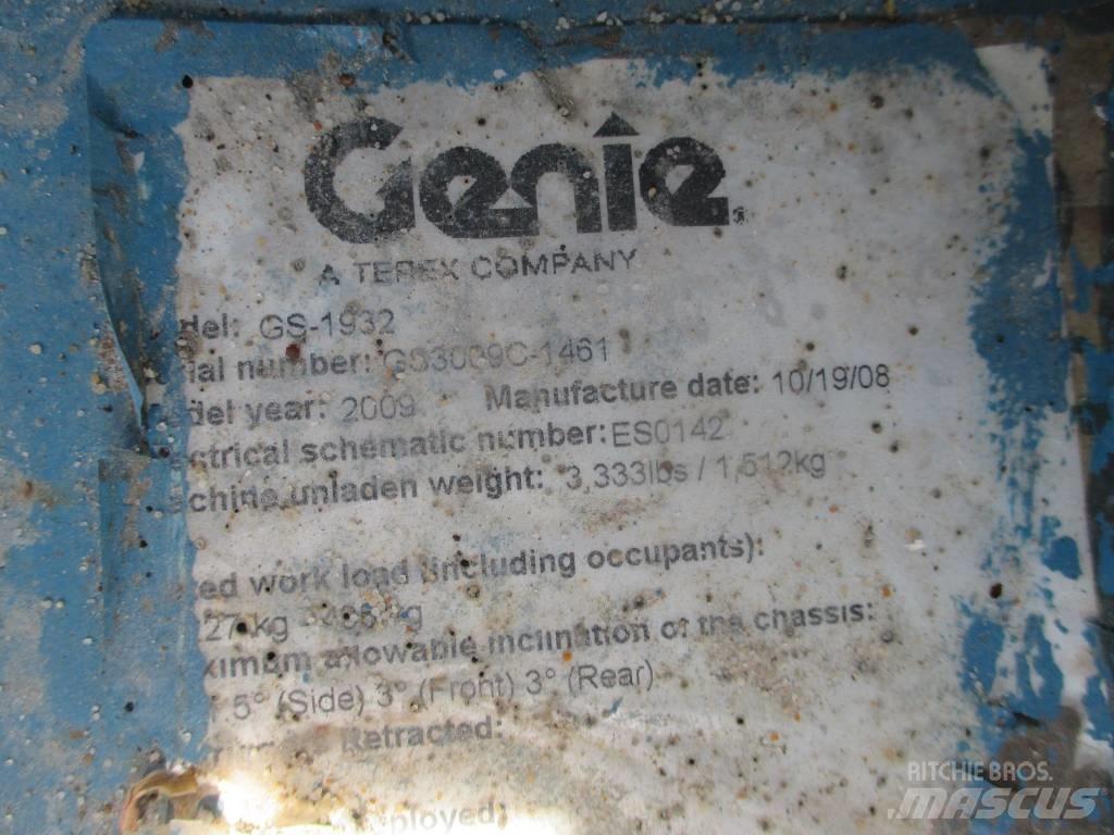 Genie GS 1932 رافعات مقصية الشكل