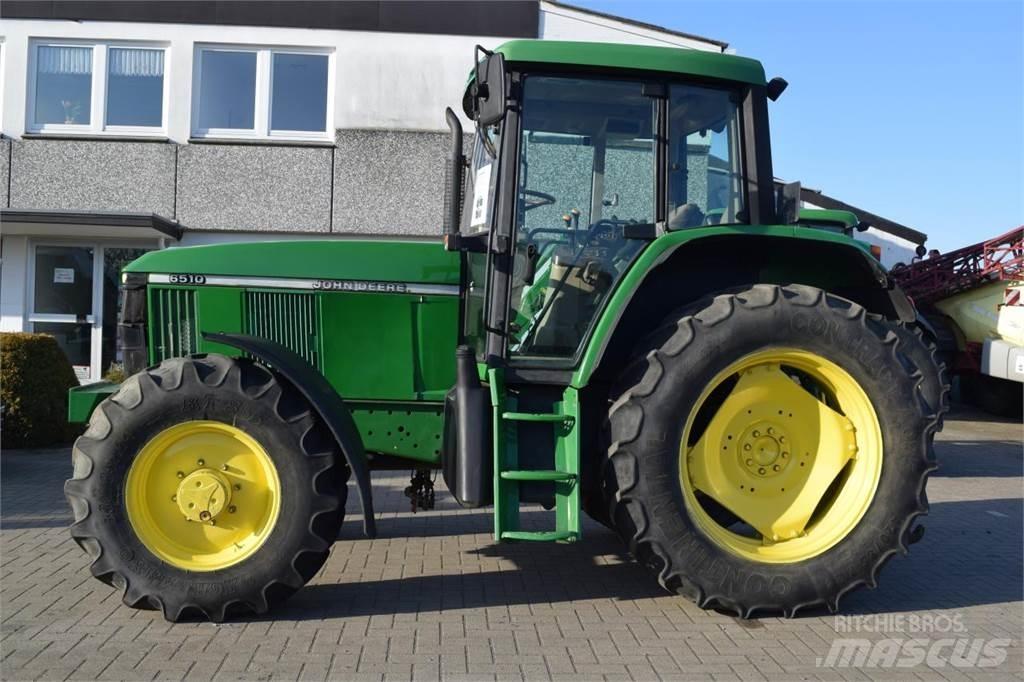 John Deere 6510 الجرارات