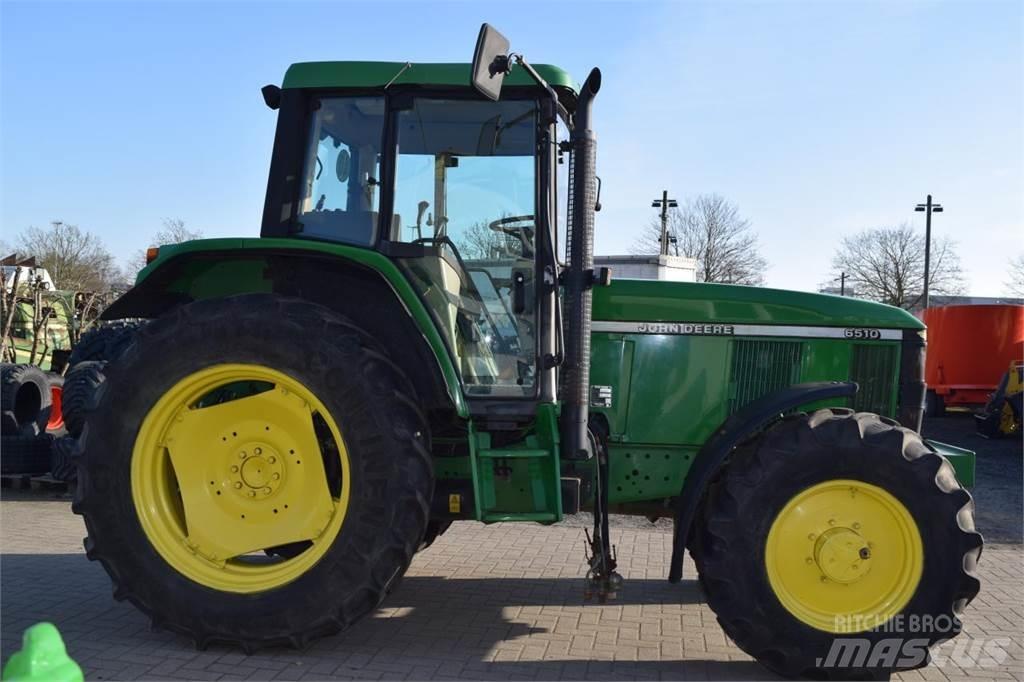 John Deere 6510 الجرارات