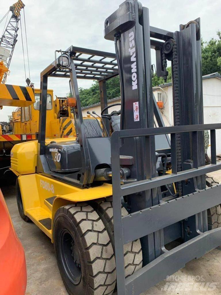 Komatsu 8 Ton شاحنات الديزل