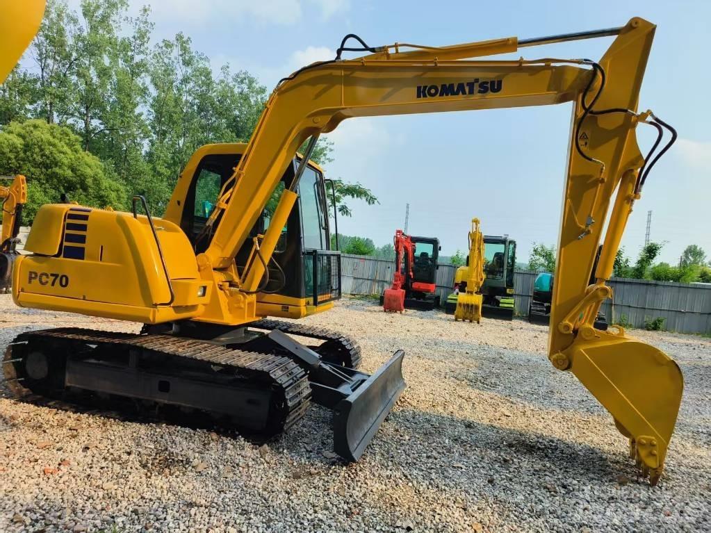 Komatsu PC 70-7 حفارات زحافة