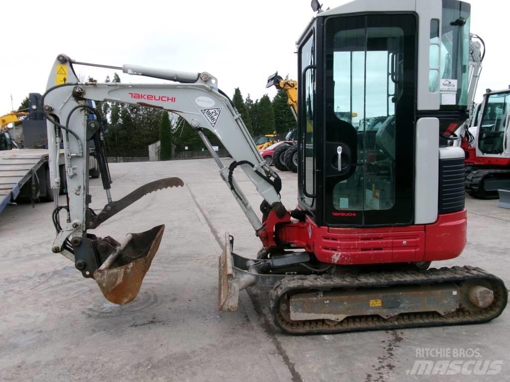 Takeuchi TB 23 R حفارات صغيرة أقل من 7 طن (حفارات صغيرة)