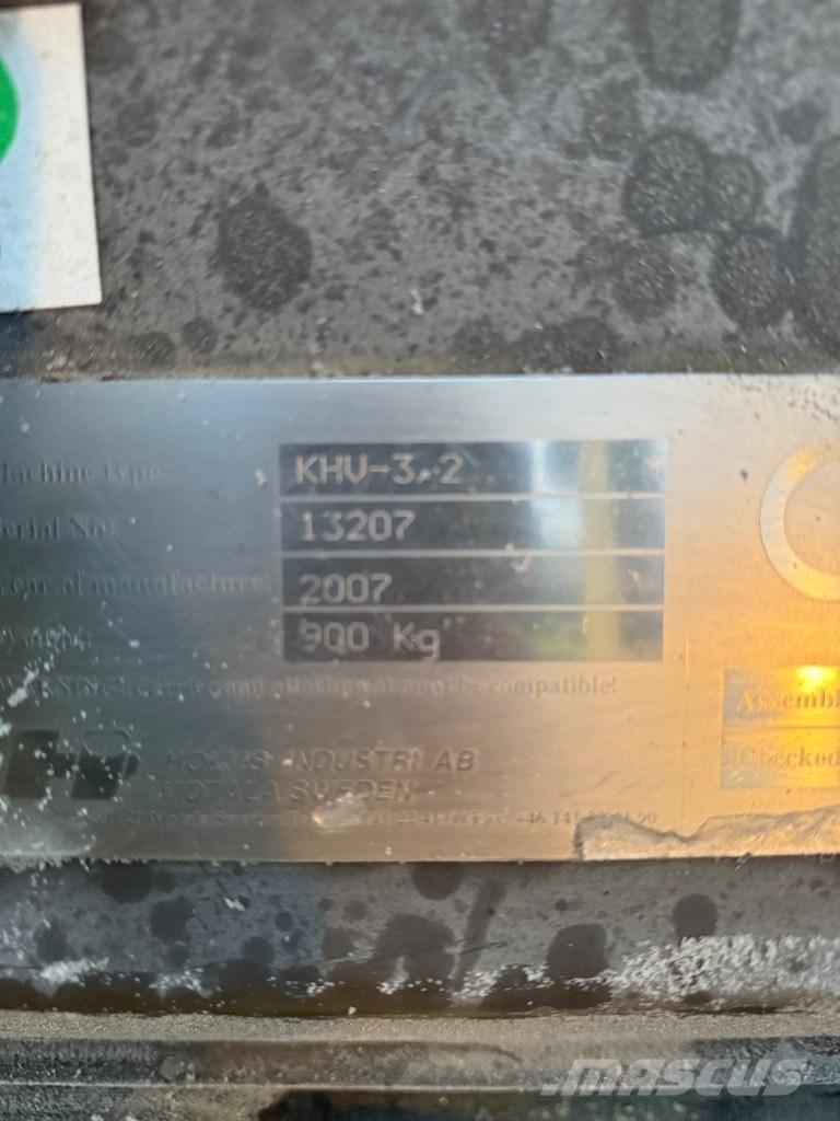 Holms KHV-320 حراثات ونصول الجليد