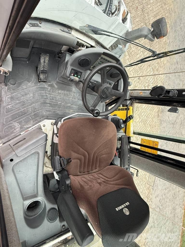 Liebherr L 538 لوادر بعجل