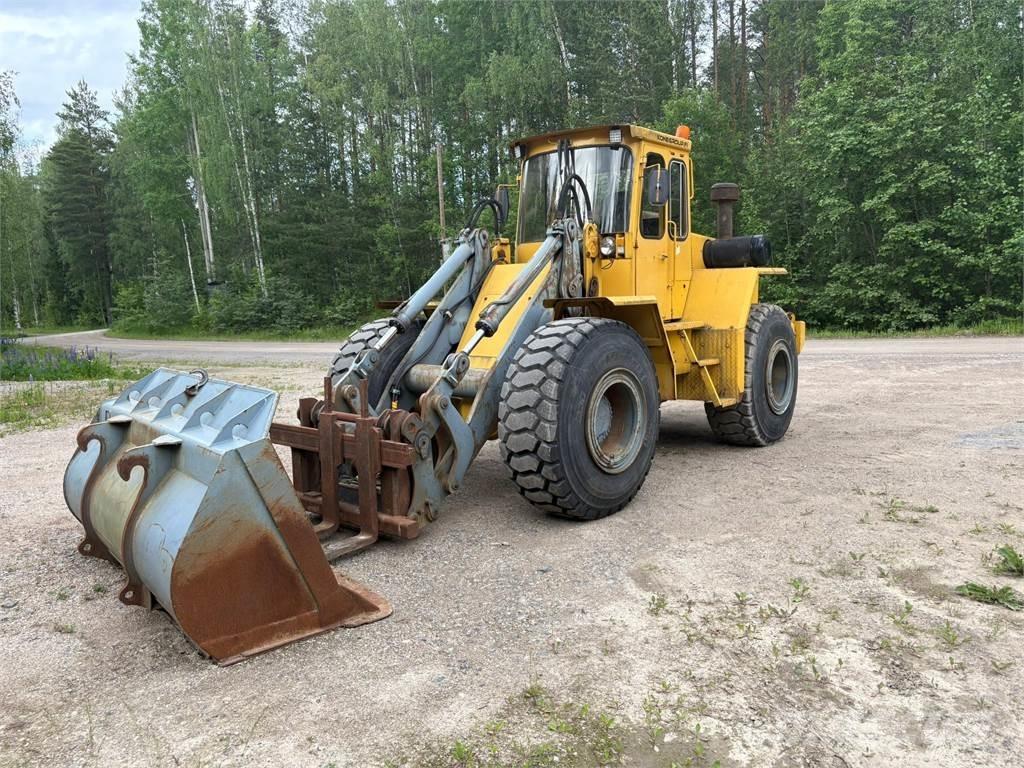 Volvo BM L90 5.5. لوادر بعجل