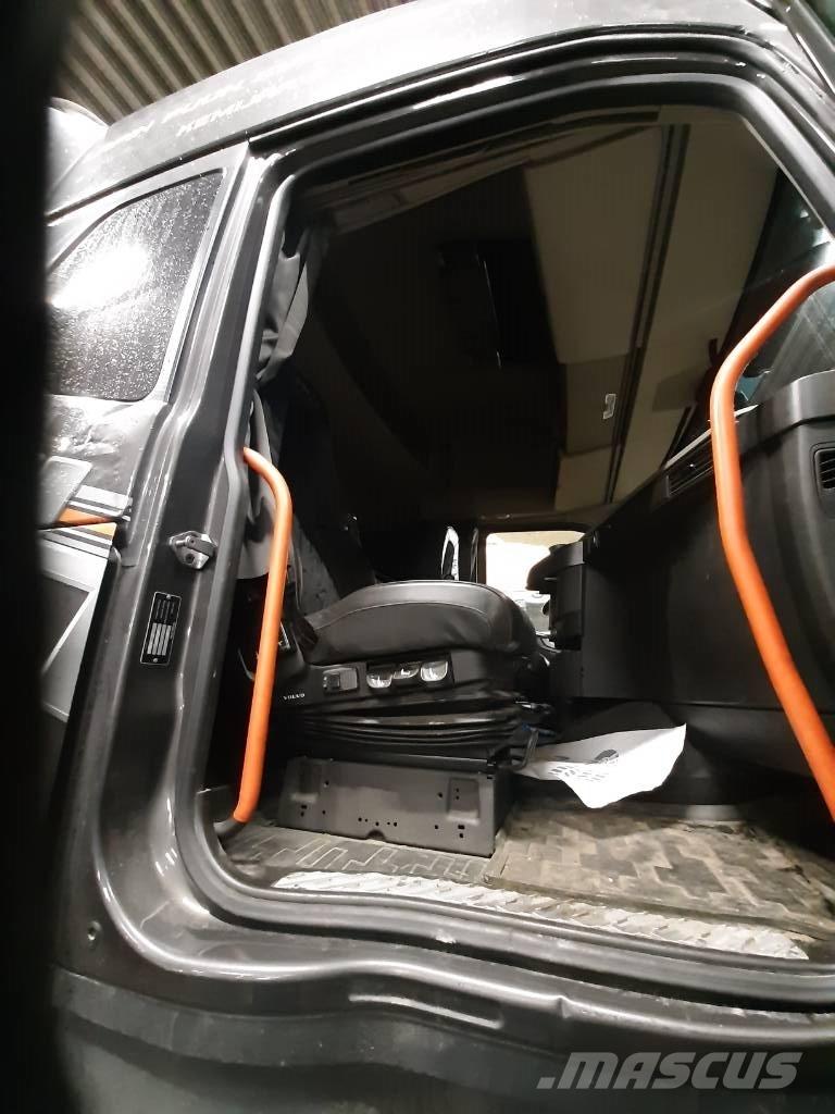 Volvo FH 16 شاحنات أشجار