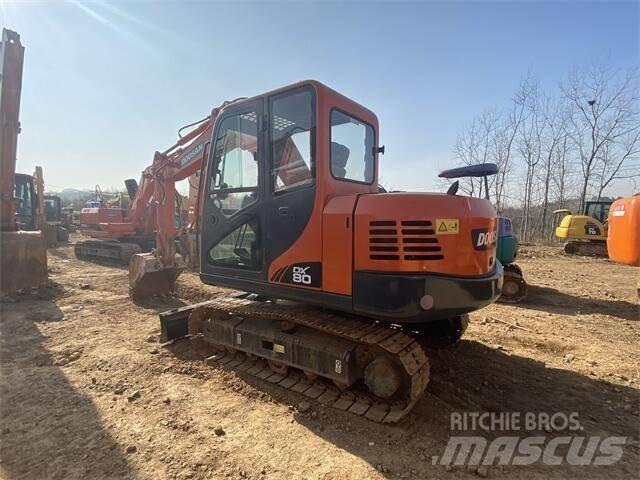 Doosan DX80 حفارات صغيرة أقل من 7 طن (حفارات صغيرة)