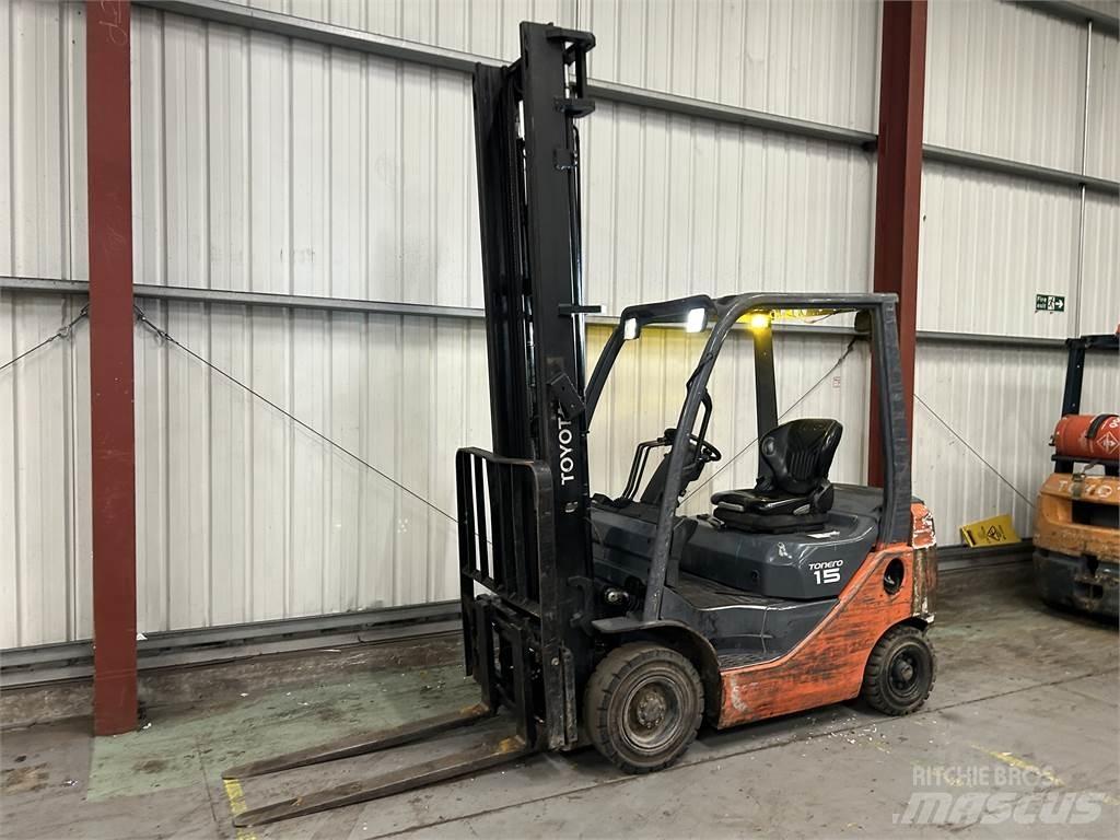 Toyota 02-8FDF15 شاحنات الديزل