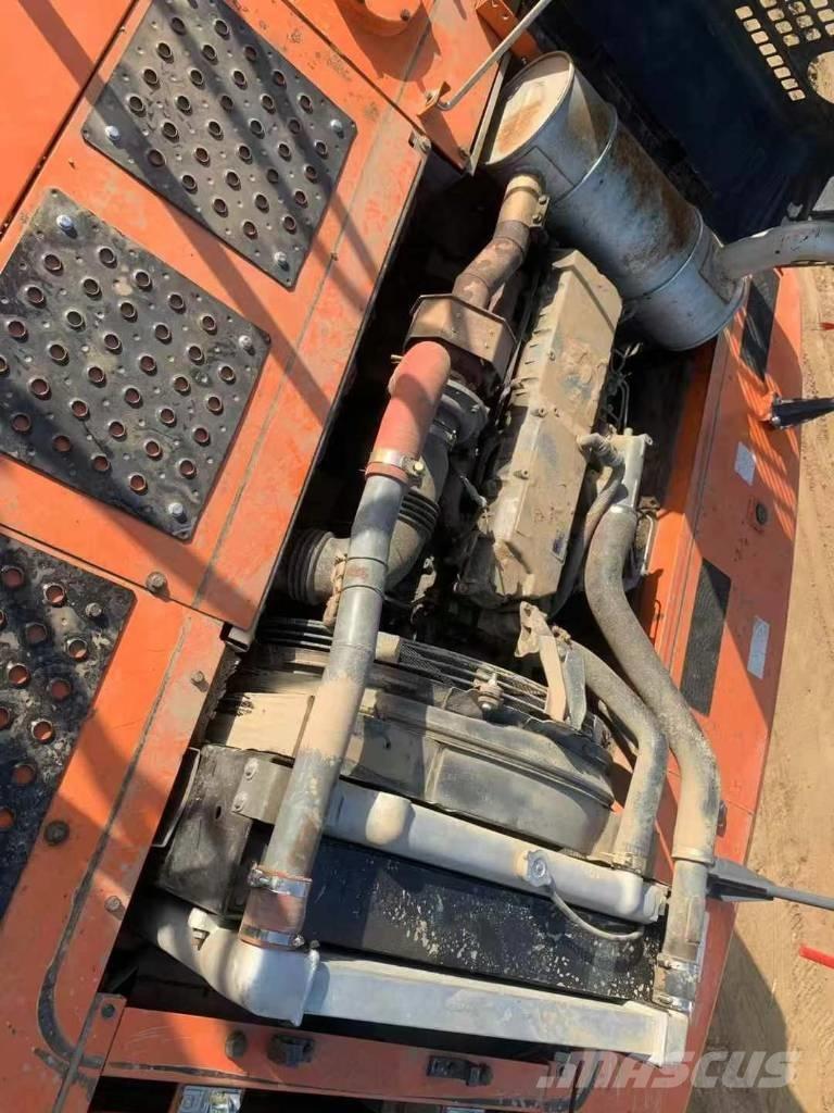 Hitachi zaxis330 حفارات زحافة