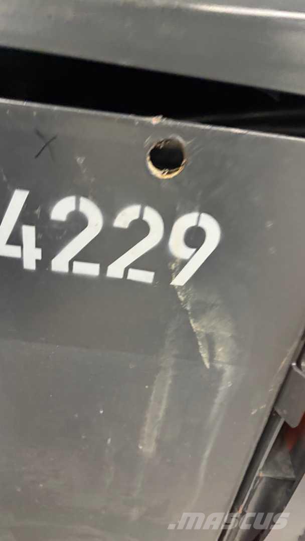 Linde E35HL شاحنات ذات رافعات شوكية تعمل بالكهرباء