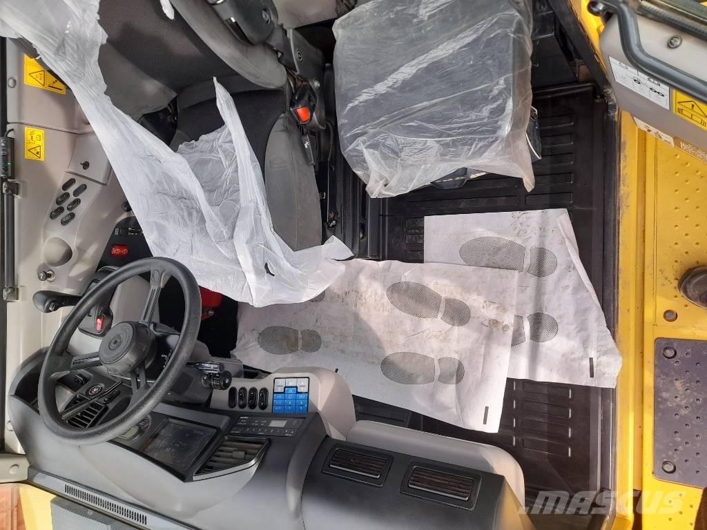 Komatsu HM300-5 ساحبات مفصلية