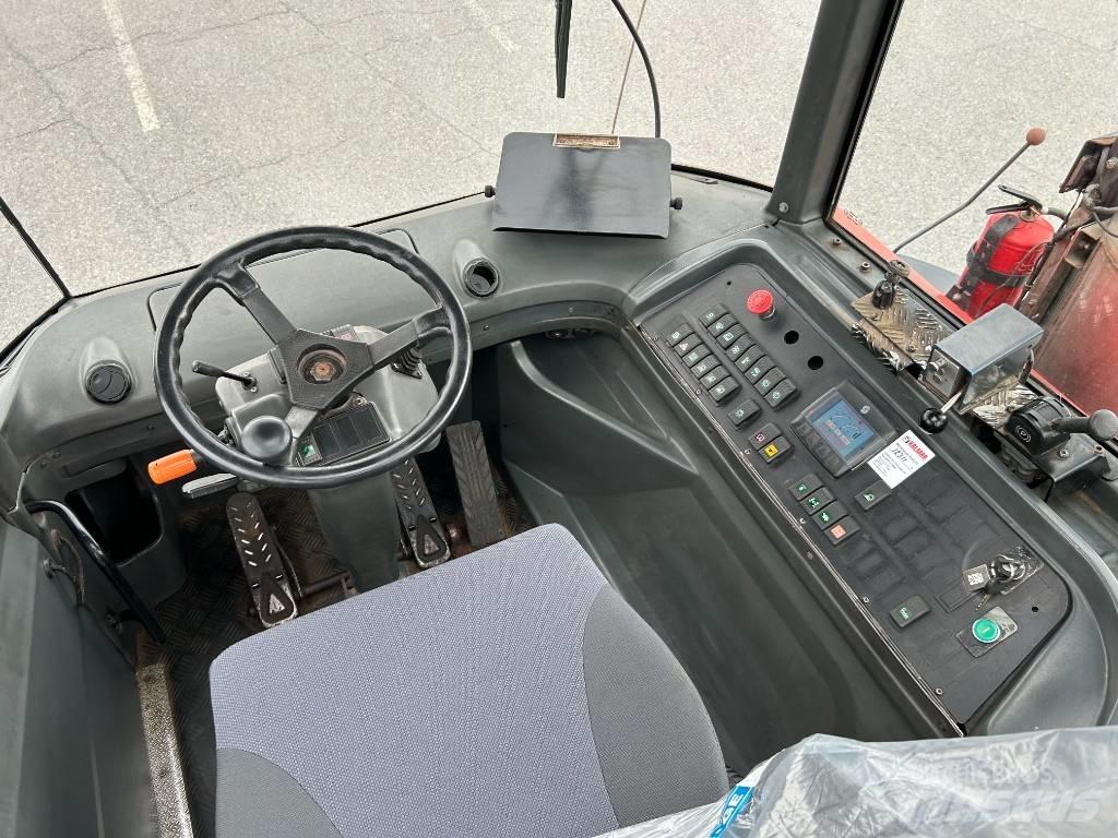 Kalmar TR618i جرارات صالات المطارات