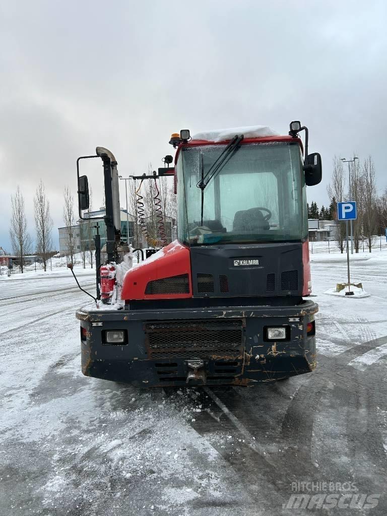 Kalmar TR618i جرارات صالات المطارات