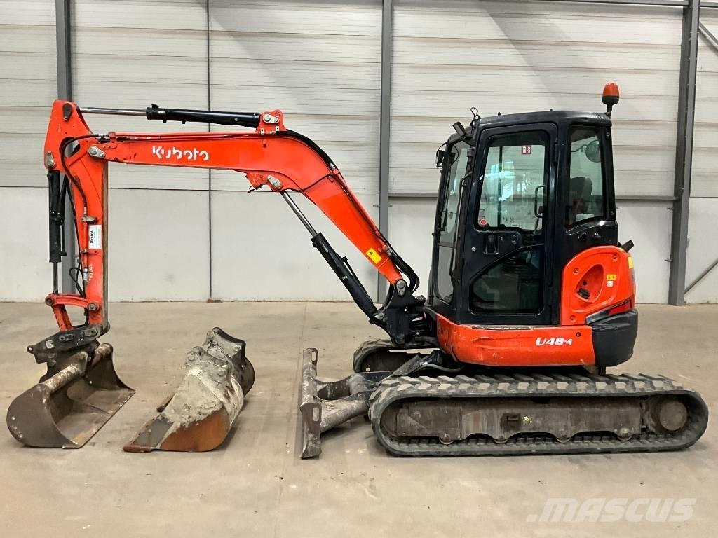 Kubota U 48-4 حفارات صغيرة أقل من 7 طن (حفارات صغيرة)
