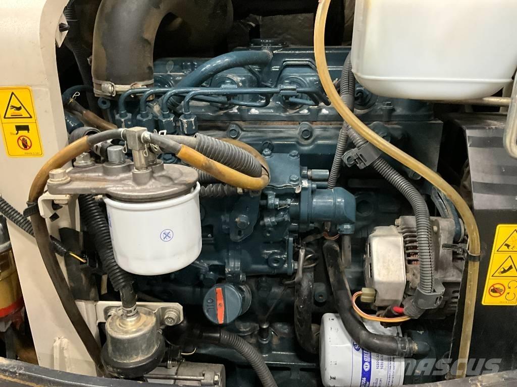 Kubota U 48-4 حفارات صغيرة أقل من 7 طن (حفارات صغيرة)