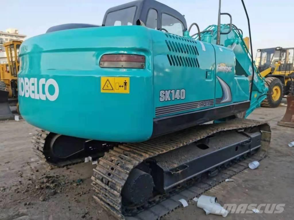 Kobelco SK 140 حفارات زحافة
