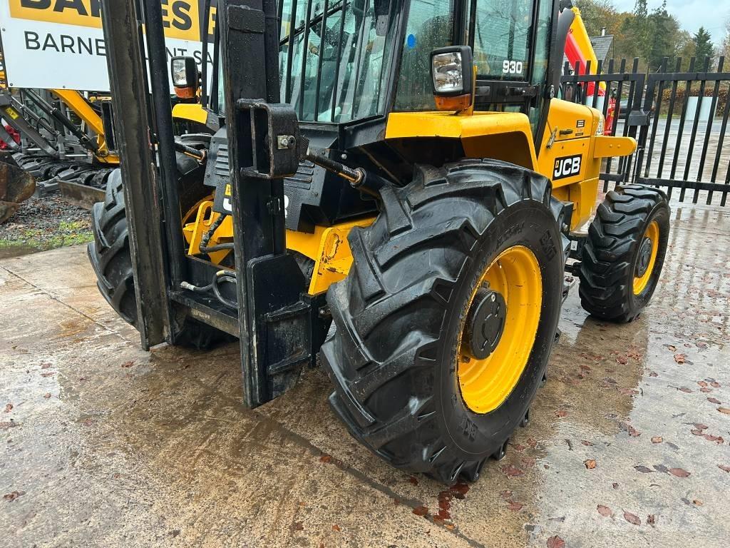 JCB 930 RTFL شاحنات الطرق الوعرة