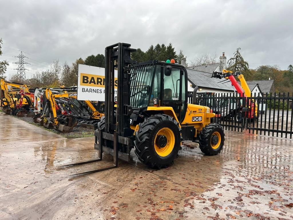 JCB 930 RTFL شاحنات الطرق الوعرة