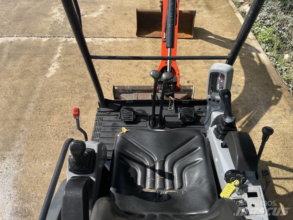 Kubota KX 015-4 حفارات صغيرة أقل من 7 طن (حفارات صغيرة)