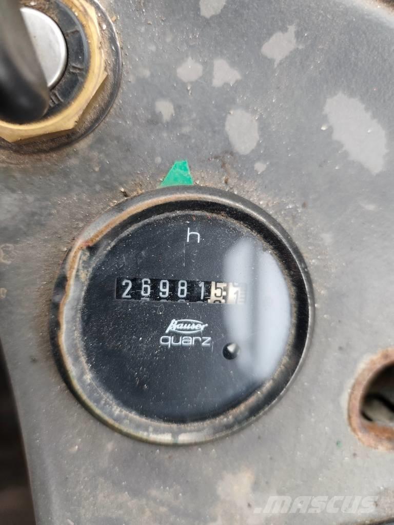 Liebherr L 544 لوادر بعجل