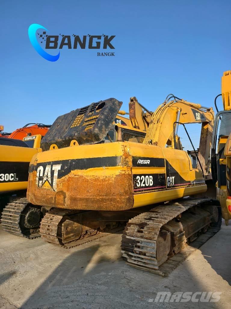 CAT 320 B حفارات زحافة