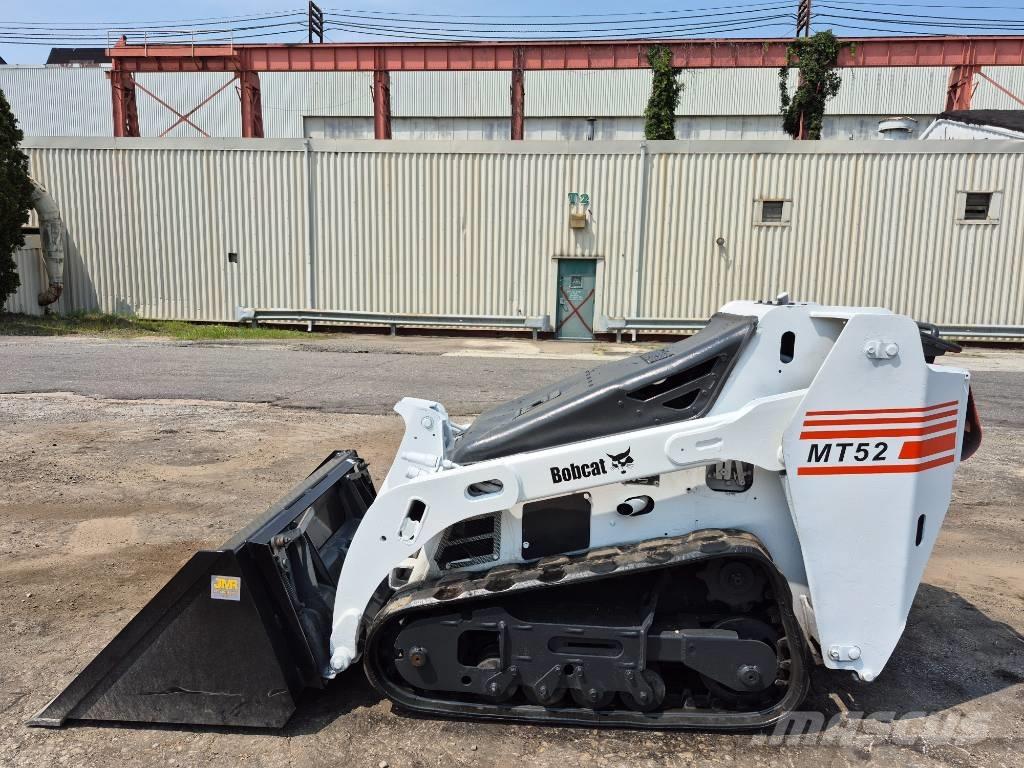 Bobcat MT 52 لوادر انزلاقية التوجيه