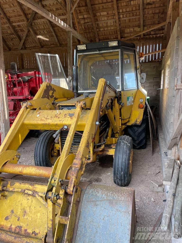 Massey Ferguson 50 B لوادر ذات جرافات عكسية