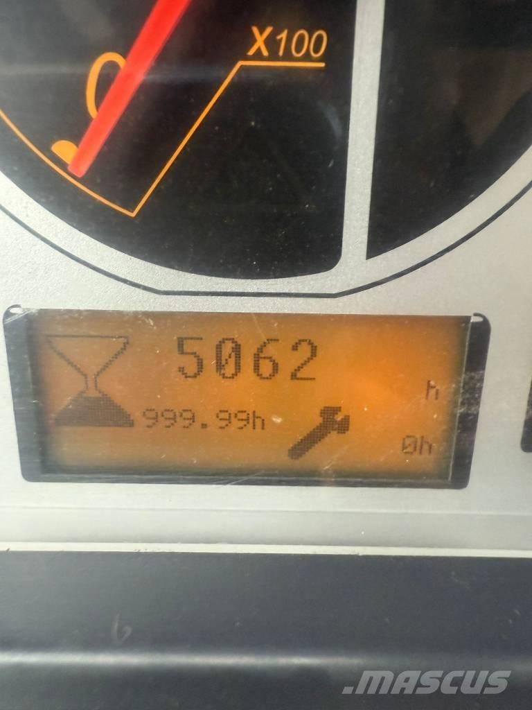 Manitou MT 1436 R مناولات متداخلة