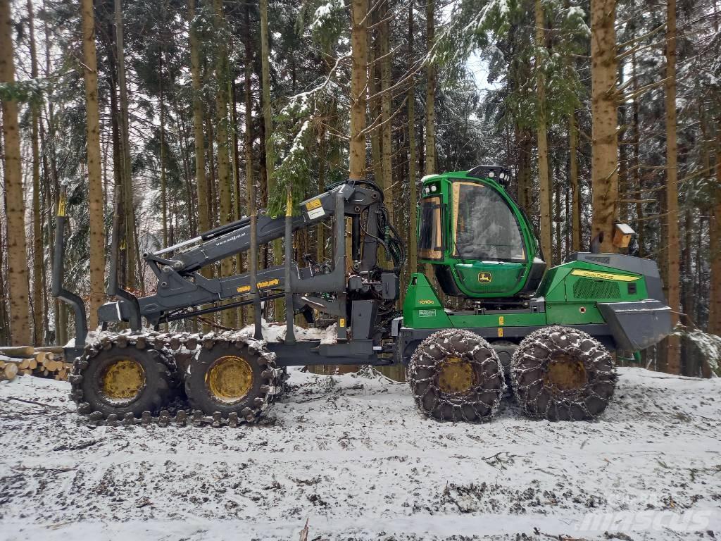 John Deere 1010 G شاحنات