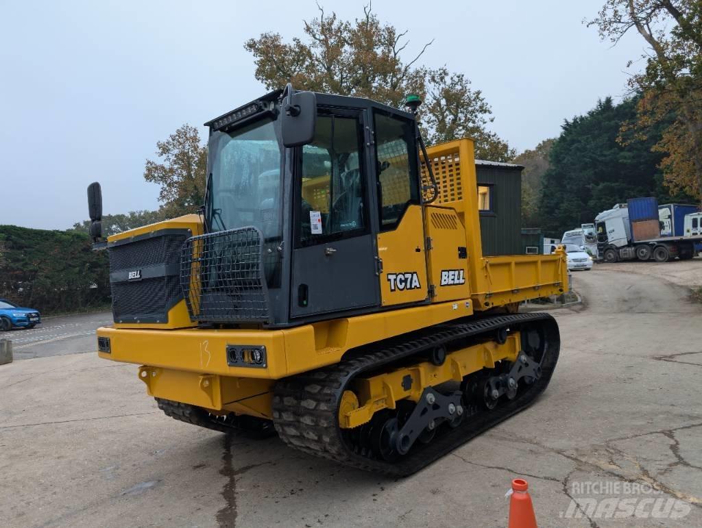 Bell TC7A عربات نقل قلابة مجنزرة