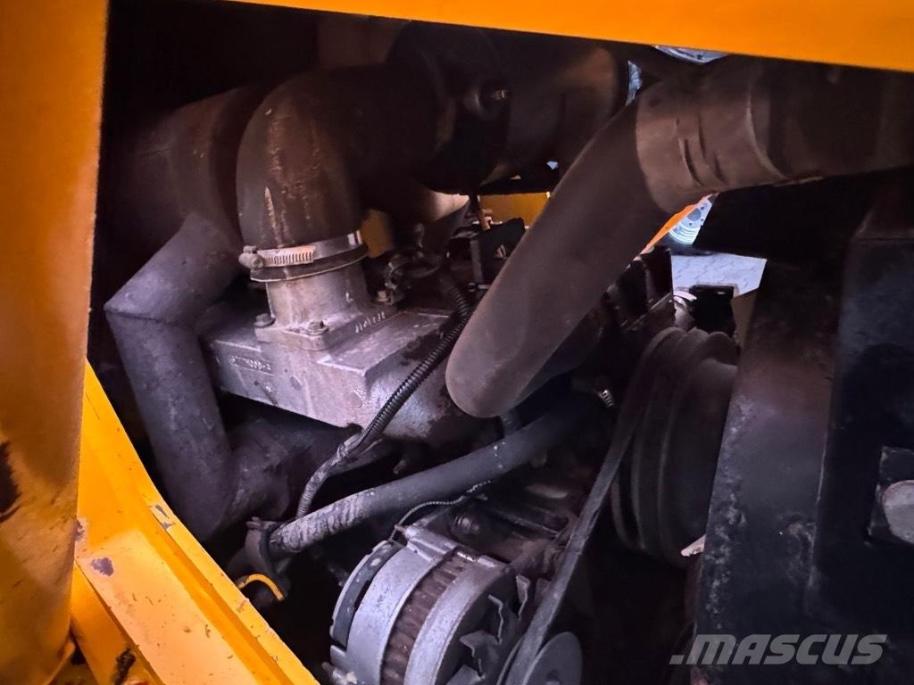 JCB 2 CX Airmaster لوادر بعجل