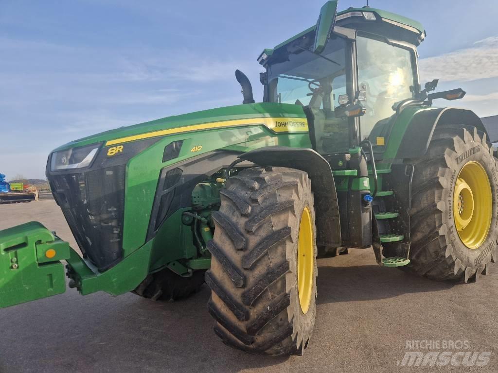 John Deere 8 R410 الجرارات