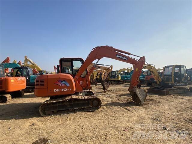 Doosan DH70-7 حفارات صغيرة أقل من 7 طن (حفارات صغيرة)