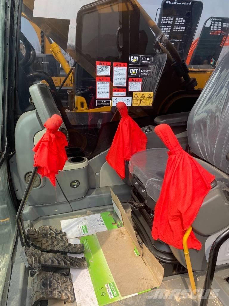 CAT 336 حفارات زحافة