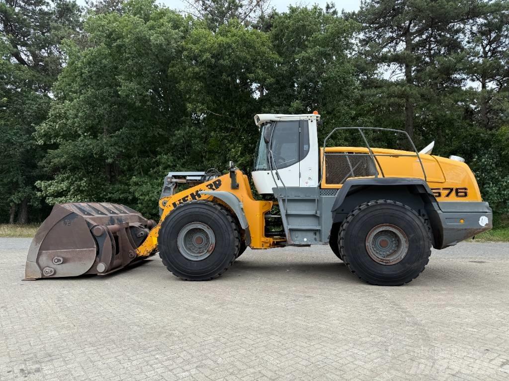 Liebherr L 576 لوادر بعجل
