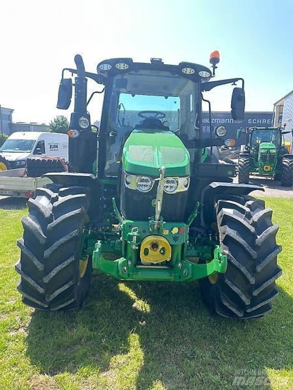 John Deere 6120m الجرارات