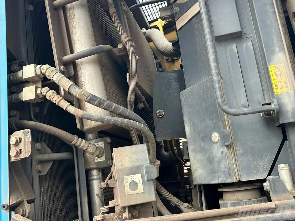 Komatsu WA470-7 لوادر بعجل