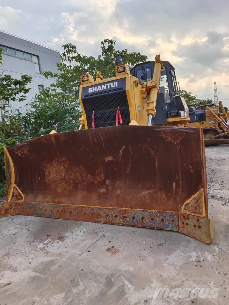 Shantui SD 32 حفارات زحافة