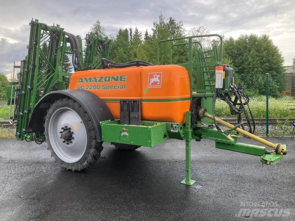 Amazone UG 2200 الرشاشات