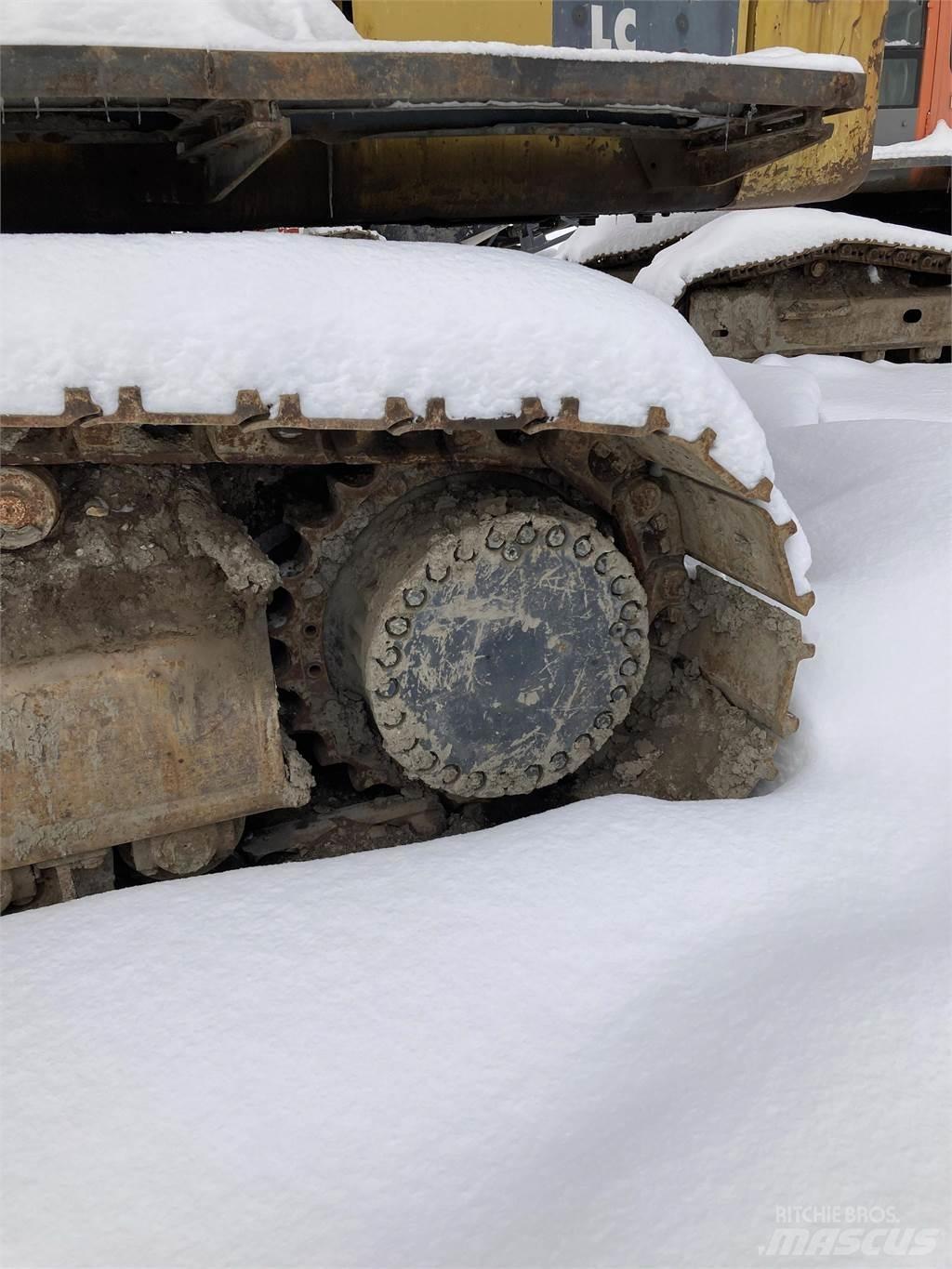Komatsu PC800LC-8 حفارات زحافة