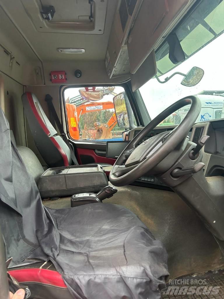 Volvo FM 11 330 شاحنات مسطحة / أوناش