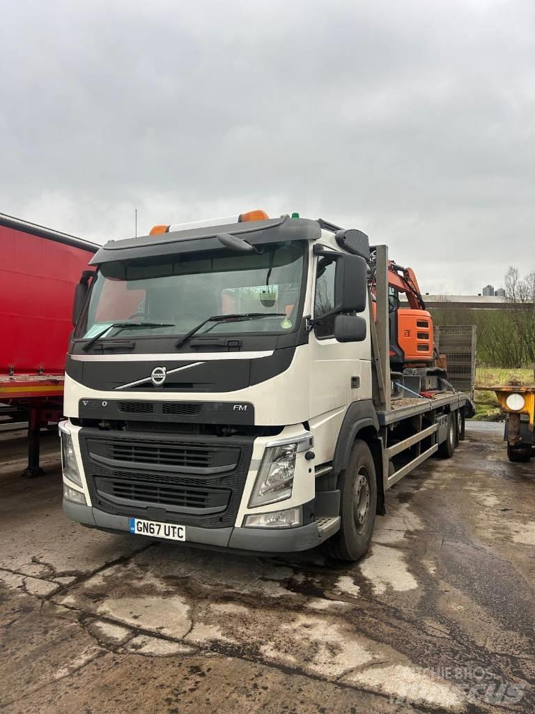 Volvo FM 11 330 شاحنات مسطحة / أوناش