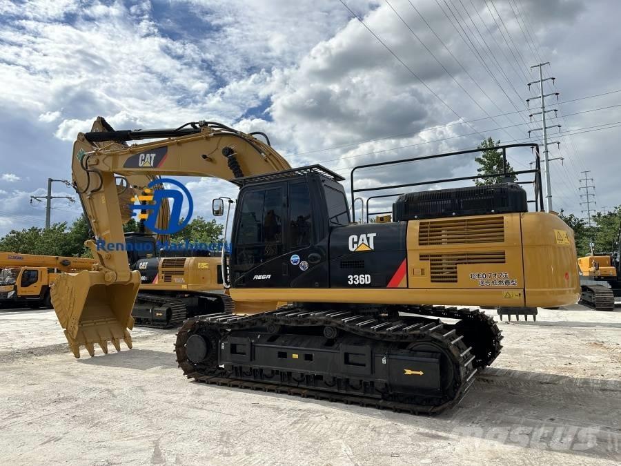 CAT 336 D حفارات زحافة