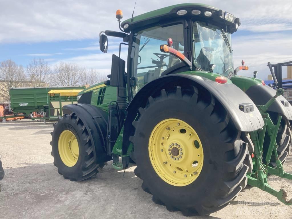 John Deere 7290R AP الجرارات